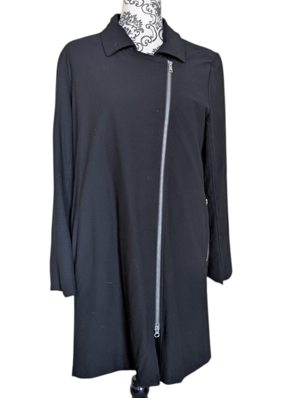 Eileen Fisher Washable Stretch Crepe Asymmetrical Zip Jacket Womens Medium Black - Picture 3 of 11